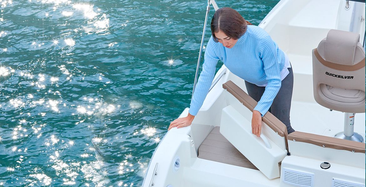 Quicksilver Activ 605 Sundeck