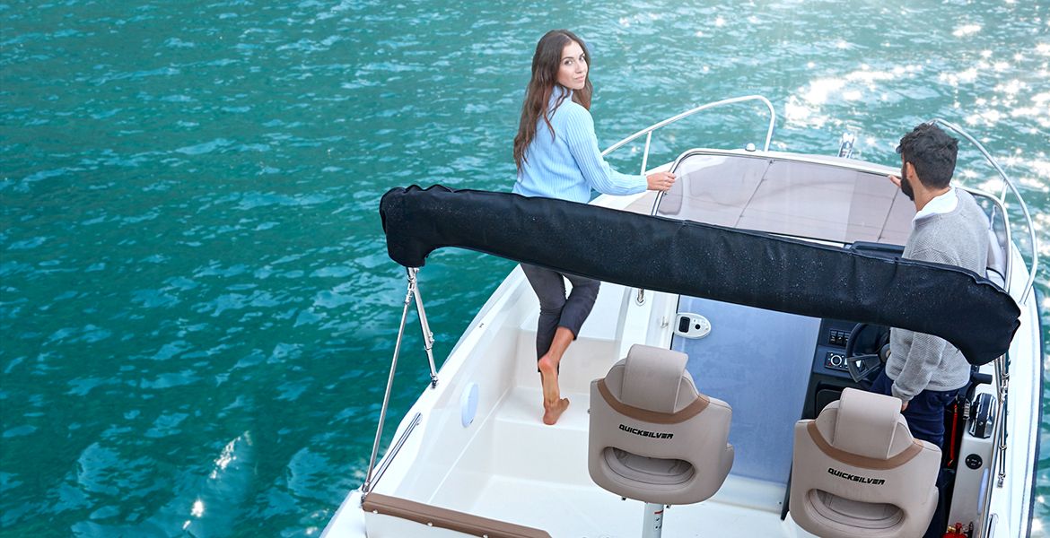 Quicksilver Activ 605 Sundeck