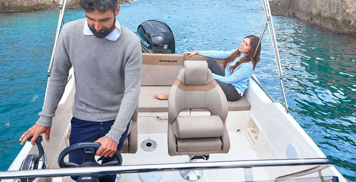 Quicksilver Activ 605 Sundeck