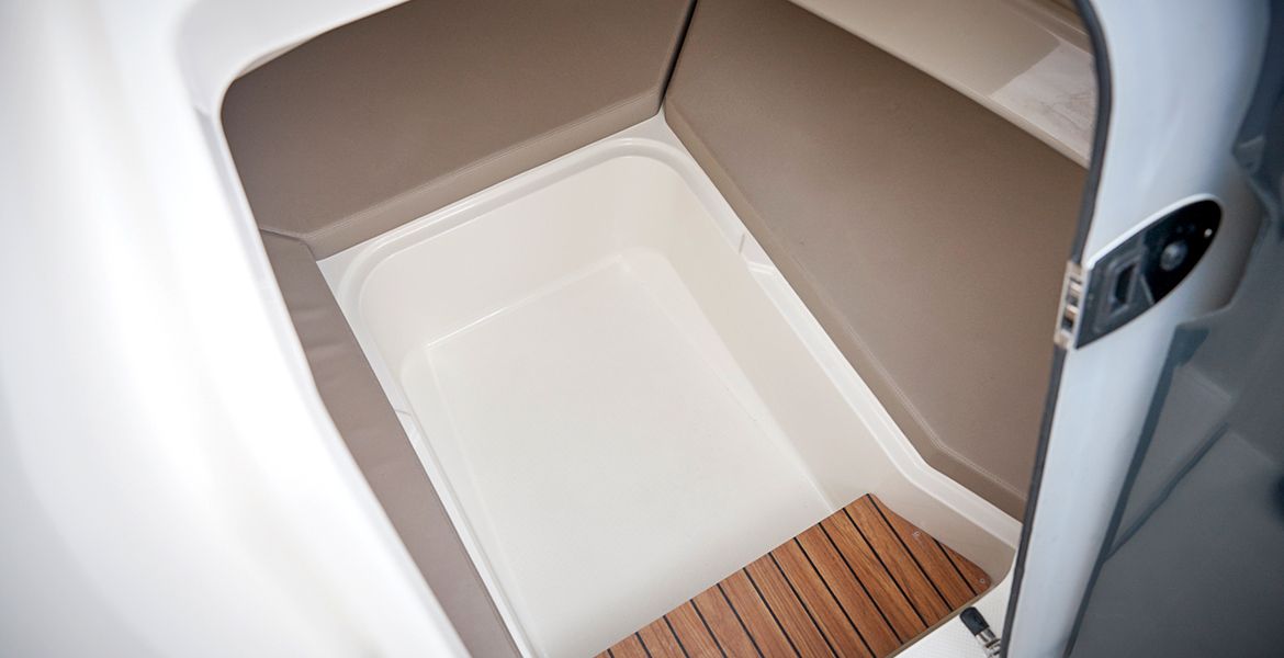 Quicksilver Activ 605 Sundeck