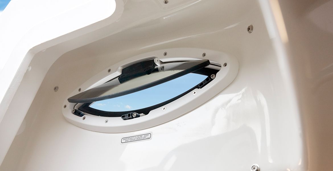 Quicksilver Activ 605 Sundeck