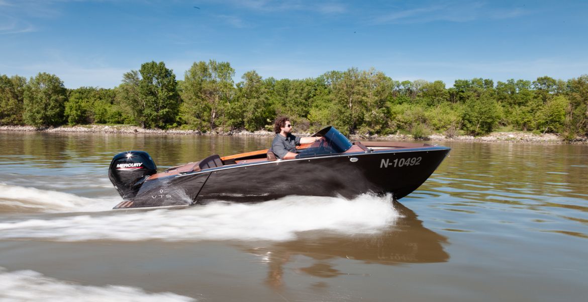 VORFÜHRBOOT VTS Flying Shark Bowrider mit Mercury F115L