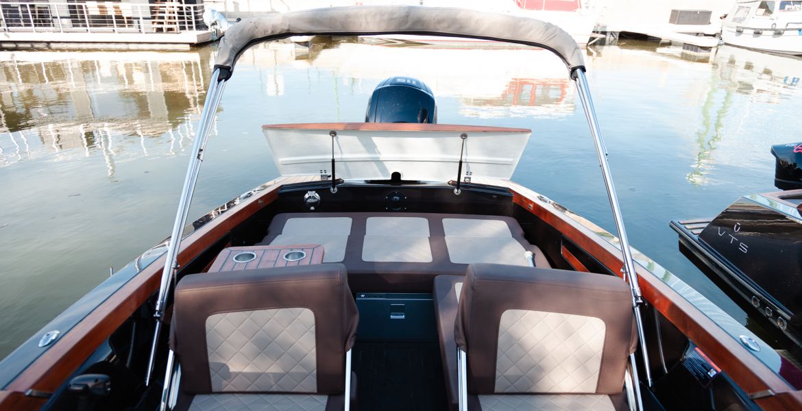 VORFÜHRBOOT VTS Flying Shark Bowrider mit Mercury F115L