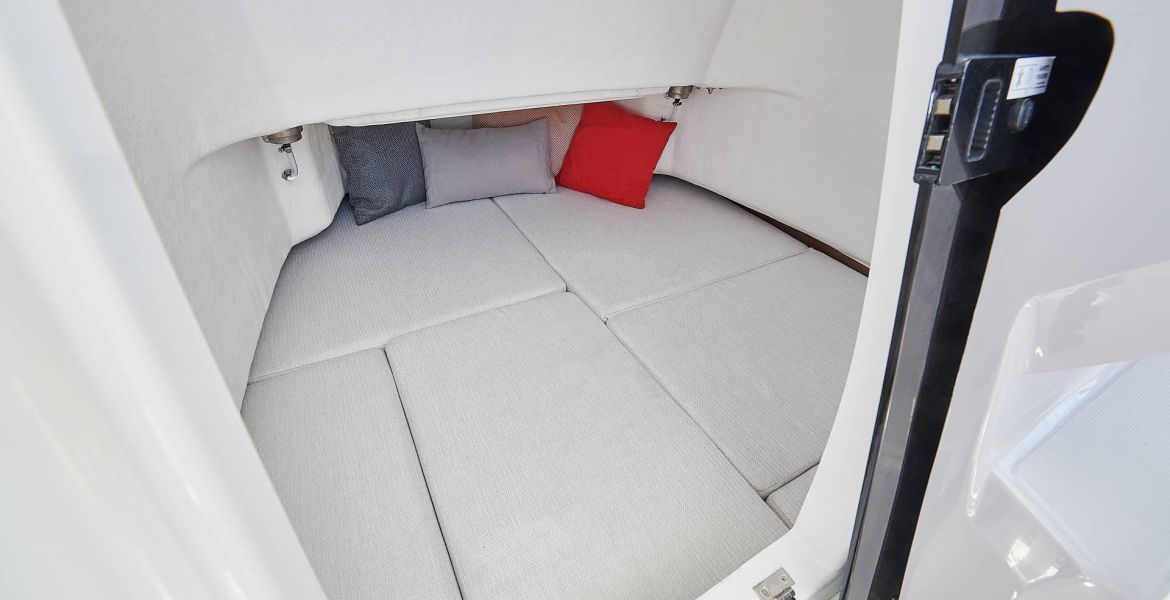 Jeanneau 7.5 CC Serie3